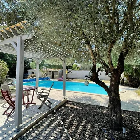 Vila Spacieuse A Avec Piscine Privee Saint-Sulpice-de-Royan